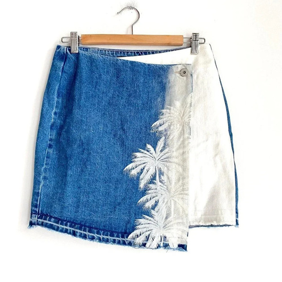 NWT Desigual Tropical Palm Print Blue White Denim Mini Skirt 26 - Picture 1 of 8